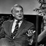 Justice Utter talks with the Rev. Brad Gill at Christian Cable Ministries in Aberdeen in 1991 about his trips to the Soviet Union to promote the rule of law. (Kathy Quigg / The Daily World)