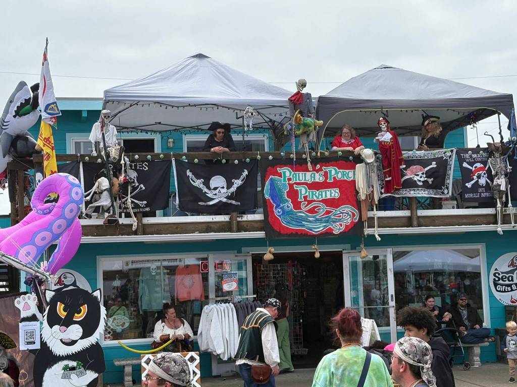 Jerry Knaak / The Daily World
Paulas Porch Pirates were on hand at Rusty Scuppers Pirate Daze.