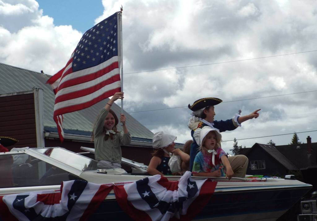 Andrea Watts / The Daily World
One of the floats in the Oakville Independence Day Parade.
