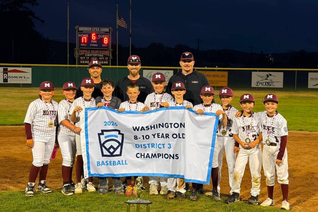PHOTO COURTESY OF MONTESANO LITTLE LEAGUE The Montesano Little League 8-10 All-Star Team defeated Chehalis 17-8 to win the District 3 championship on Friday in Aberdeen.