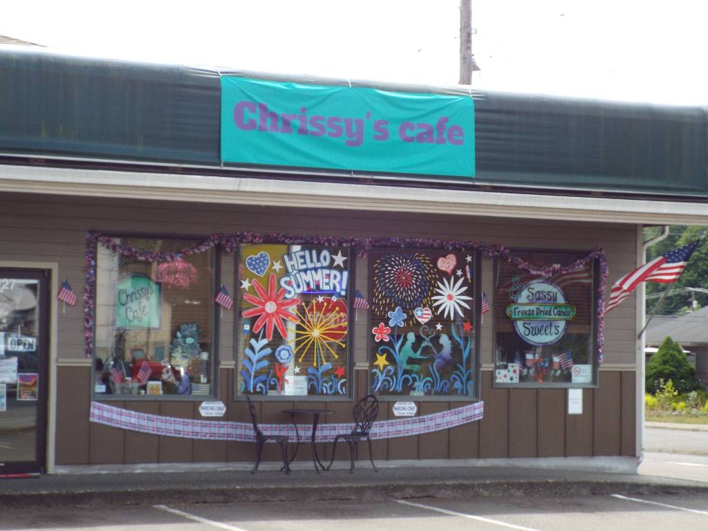 Andrea Watts / The Daily World
Chrissys Cafe featured a design painted by McCleary artist Lisa Becker.